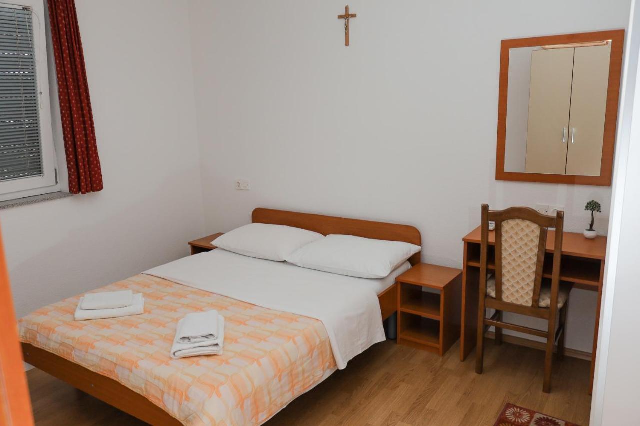 Pansion Milena Medjugorje Exterior foto